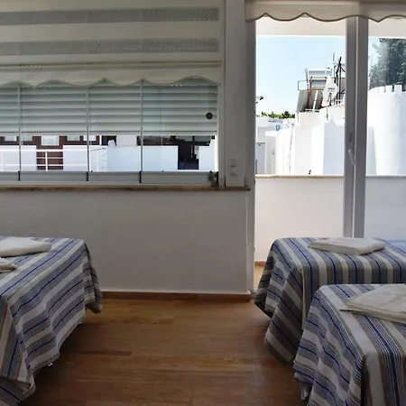 Hotel apartamentowy Sunrise Marina Apart