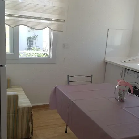 Hotel apartamentowy Sunrise Marina Apart *